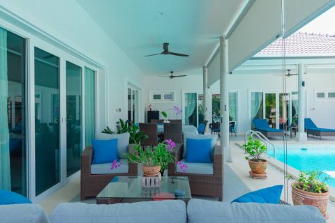 Вилла в Хуа Хине, Таиланд с 3 спальнями  № 172888 - фото 7