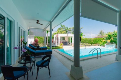 Вилла в Хуа Хине, Таиланд с 3 спальнями  № 172888 - фото 8