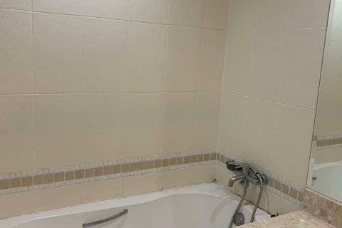 Condo in Khlong Toei, Bangkok, Thailand, 2 bedrooms  № 154294 - photo 5