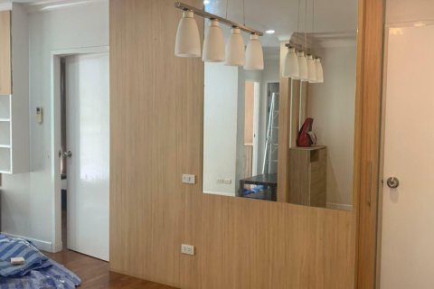 Condo in Khlong Toei, Bangkok, Thailand, 2 bedrooms  № 154294 - photo 6