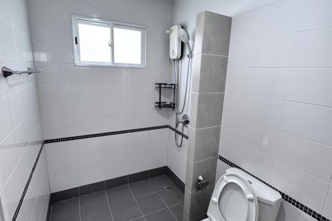 House in Phuket, Thailand 3 bedrooms № 154291 - photo 19