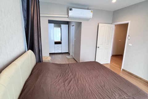 House in Phuket, Thailand 3 bedrooms № 154291 - photo 16