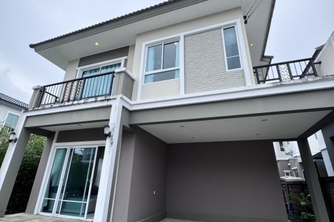 House in Phuket, Thailand 3 bedrooms № 154291 - photo 1