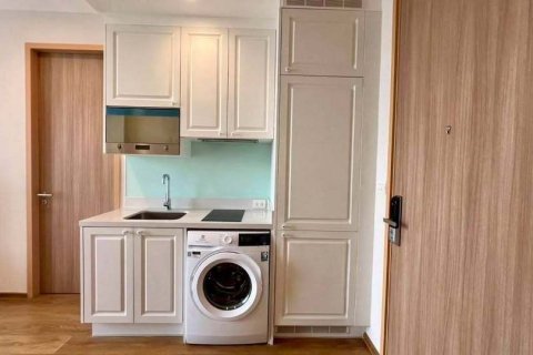 Студия в кондо в Ваттхане, Бангкок, Таиланд № 154295 - фото 5