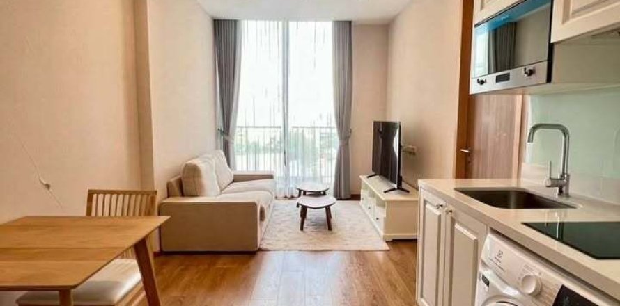 Студия в кондо в Ваттхане, Бангкок, Таиланд № 154295