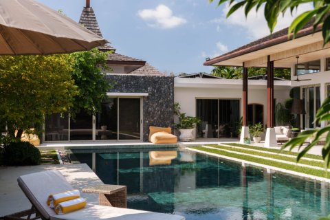 House in Bang Tao, Thailand 4 bedrooms № 162402 - photo 3