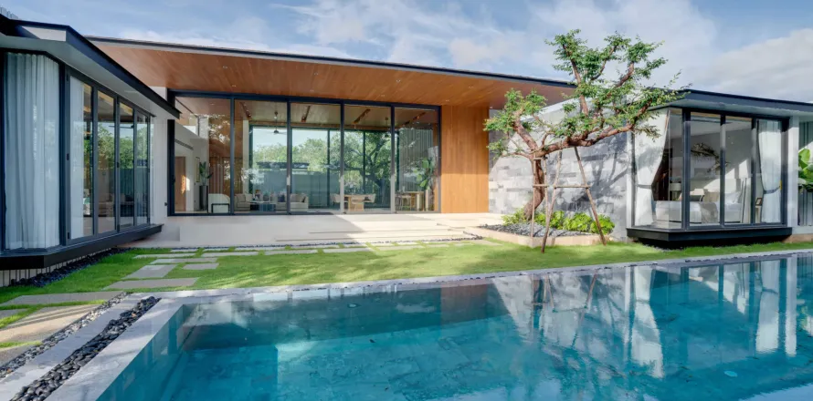 Villa in Phuket, Thailand 3 bedrooms № 162399