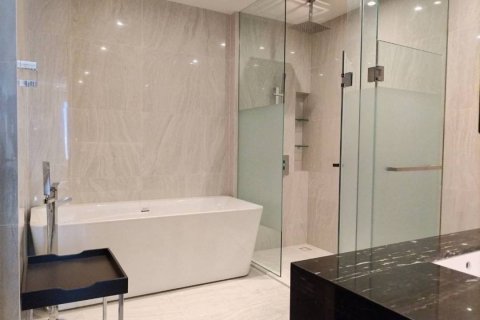 Condo à Watthana, Bangkok, Thaïlande, 1 chambre № 133640 - photo 9