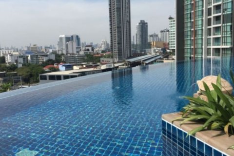 Condo in Bangkok, Thailand, 1 bedroom  № 157631 - photo 7