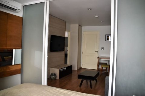Condo in Bangkok, Thailand, 1 bedroom  № 157634 - photo 2