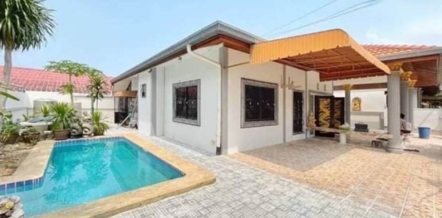 House in Pattaya, Thailand 3 bedrooms № 157637