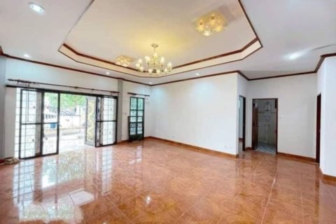 House in Pattaya, Thailand 3 bedrooms № 157637 - photo 4