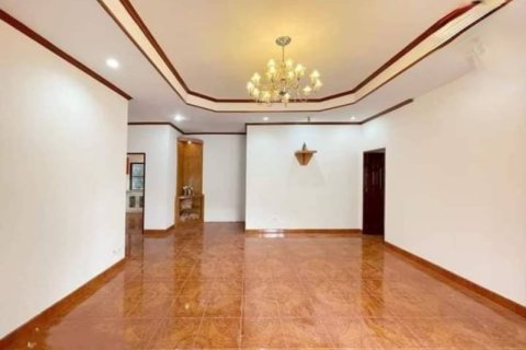 House in Pattaya, Thailand 3 bedrooms № 157637 - photo 5