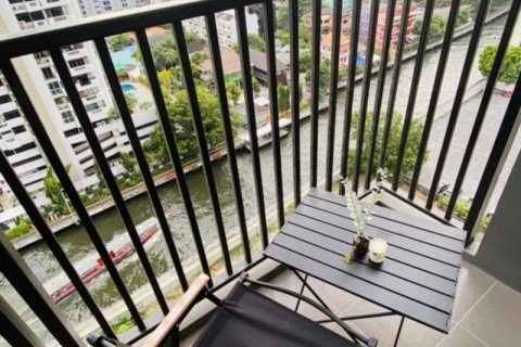 Condo in Bangkok, Thailand, 1 bedroom  № 157633 - photo 2