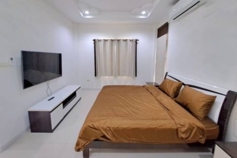 House in Pattaya, Thailand 3 bedrooms № 157635 - photo 28