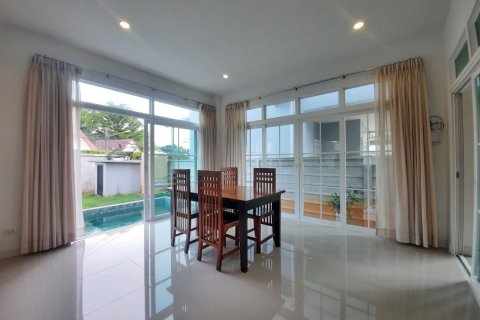 Villa in Phuket, Thailand 3 bedrooms № 153249 - photo 6