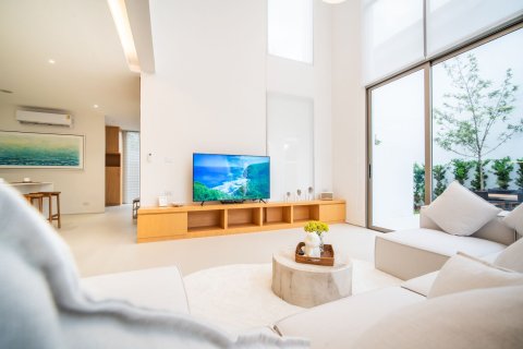 Villa in Phuket, Thailand 3 bedrooms № 153251 - photo 25