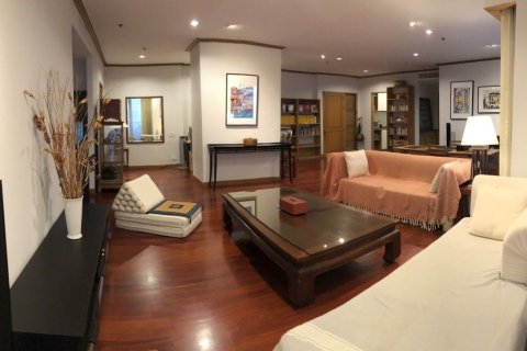 Кондоминиум с 2 спальнями в Кхлонг Сане, Бангкок, Таиланд № 153253 - фото 3