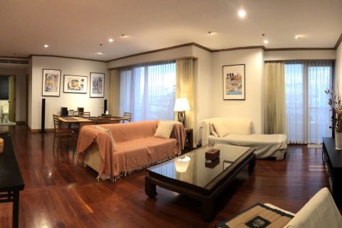 Кондоминиум с 2 спальнями в Кхлонг Сане, Бангкок, Таиланд № 153253 - фото 4