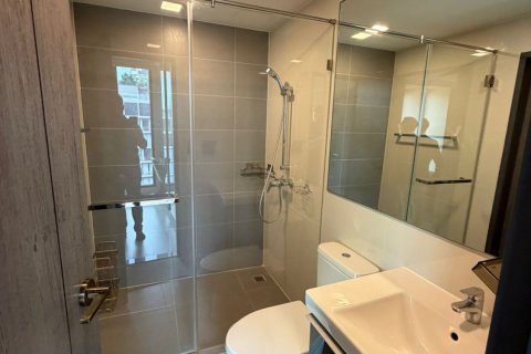 Кондоминиум с 2 спальнями в Клонг Тоэй, Бангкок, Таиланд № 153250 - фото 7
