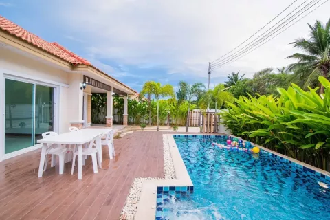 Вилла в Хуа Хине, Таиланд с 2 спальнями  № 141083 - фото 2