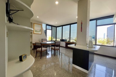 Condo à Watthana, Bangkok, Thaïlande, 5 chambres № 190960 - photo 14
