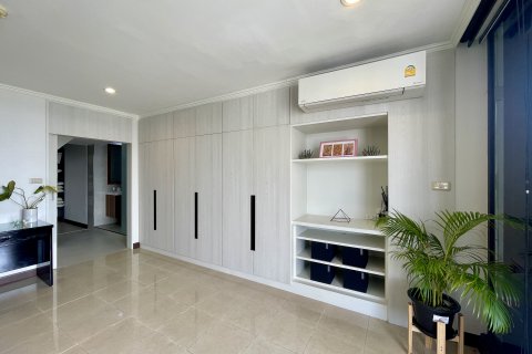 Condo à Watthana, Bangkok, Thaïlande, 5 chambres № 190960 - photo 16
