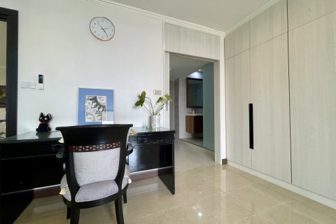 Condo à Watthana, Bangkok, Thaïlande, 5 chambres № 190960 - photo 15