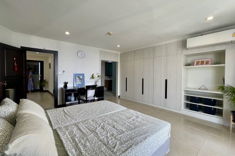 Condo à Watthana, Bangkok, Thaïlande, 5 chambres № 190960 - photo 20
