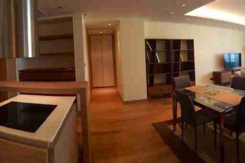 Condo in Bangkok, Thailand, 3 bedrooms  № 183122 - photo 2