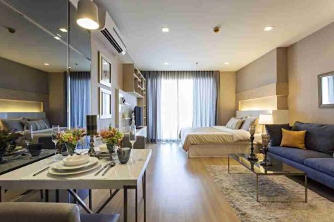 Condo in Bangkok, Thailand, 2 bedrooms № 183120 - photo 12