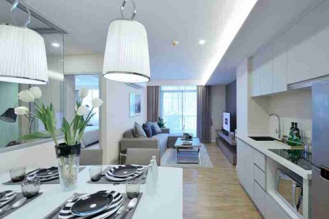 Condo in Thonburi, Bangkok, Thailand, 2 bedrooms № 183121 - photo 4