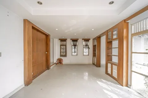 House in Ban Lam Luk Ka, Thailand 3 bedrooms № 160290 - photo 8