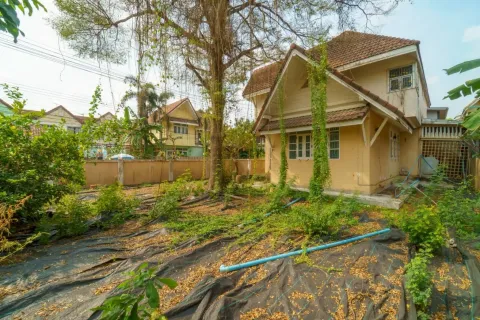 House in Ban Lam Luk Ka, Thailand 3 bedrooms № 160290 - photo 2