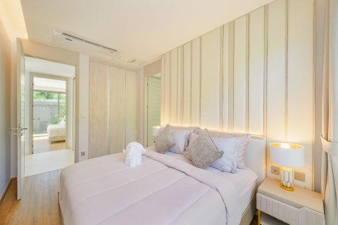 Villa in Phuket, Thailand 3 bedrooms № 160291 - photo 13