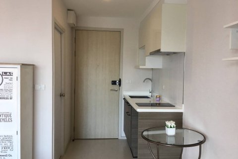 Studio dans le Condo à Sathon, Bangkok, Thaïlande № 206123 - photo 6