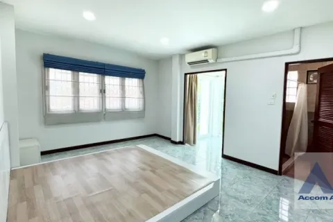 Haus in Suan Luang, Bangkok, Thailand 4 Schlafzimmer № 214602 - Foto 6