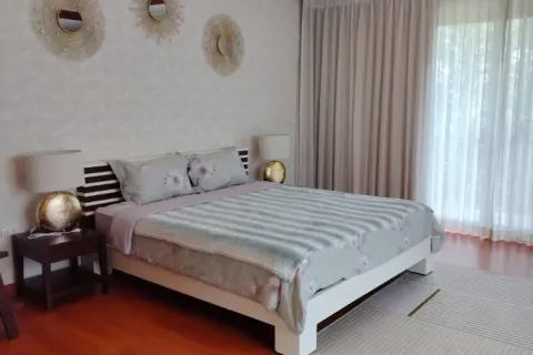 House in Bang Tao, Thailand 3 bedrooms № 171527 - photo 9