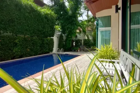 House in Bang Tao, Thailand 3 bedrooms № 171527 - photo 2
