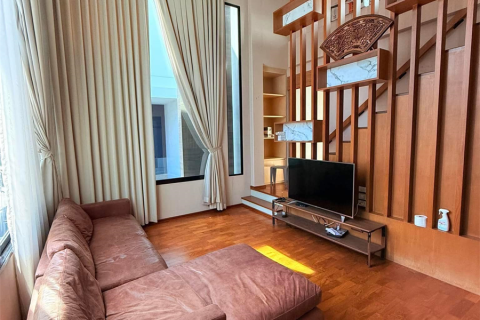House in Bangkok, Thailand 4 bedrooms № 189074