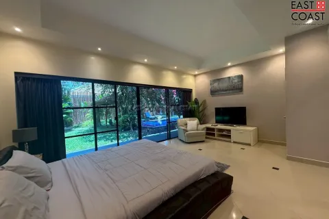 Casa de 3 dormitorios en Jomtien Beach, Pattaya, Tailandia № 212565 - foto 8