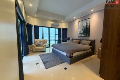 Casa de 3 dormitorios en Jomtien Beach, Pattaya, Tailandia № 212565 - foto 5