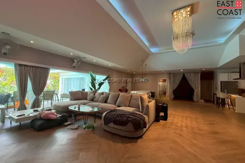 Casa de 5 dormitorios en Jomtien Beach, Pattaya, Tailandia № 212569 - foto 7