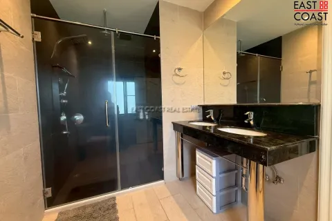 Casa de 4 dormitorios en Jomtien Beach, Pattaya, Tailandia № 212564 - foto 14