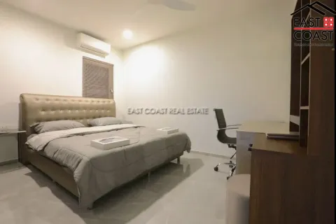 Casa de 3 dormitorios en Pattaya, Tailandia № 212568 - foto 9