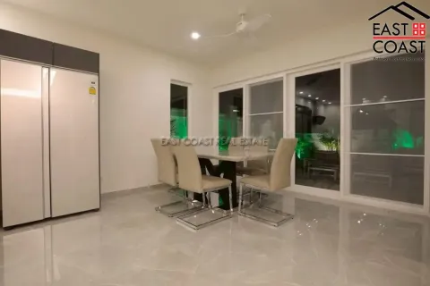 Casa de 3 dormitorios en Pattaya, Tailandia № 212568 - foto 6