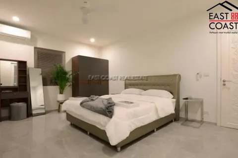Casa de 3 dormitorios en Pattaya, Tailandia № 212568 - foto 7
