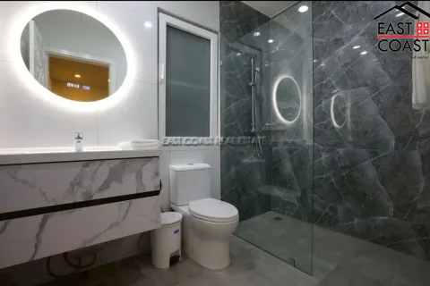 Casa de 3 dormitorios en Pattaya, Tailandia № 212568 - foto 12