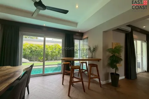 Casa de 3 dormitorios en Pattaya, Tailandia № 212567 - foto 3