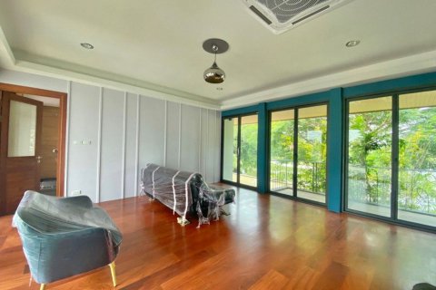 House in Chiang Mai, Thailand 4 bedrooms № 119982 - photo 21